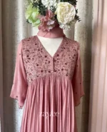 Dusty Rose Embellished Gathered Kurta - Image 3