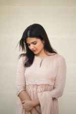 Light Rosegold Pearl Work Kurta - Image 2