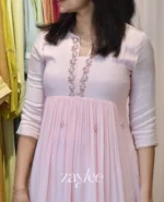 Powder Pink Embellished Kurta - Image 4